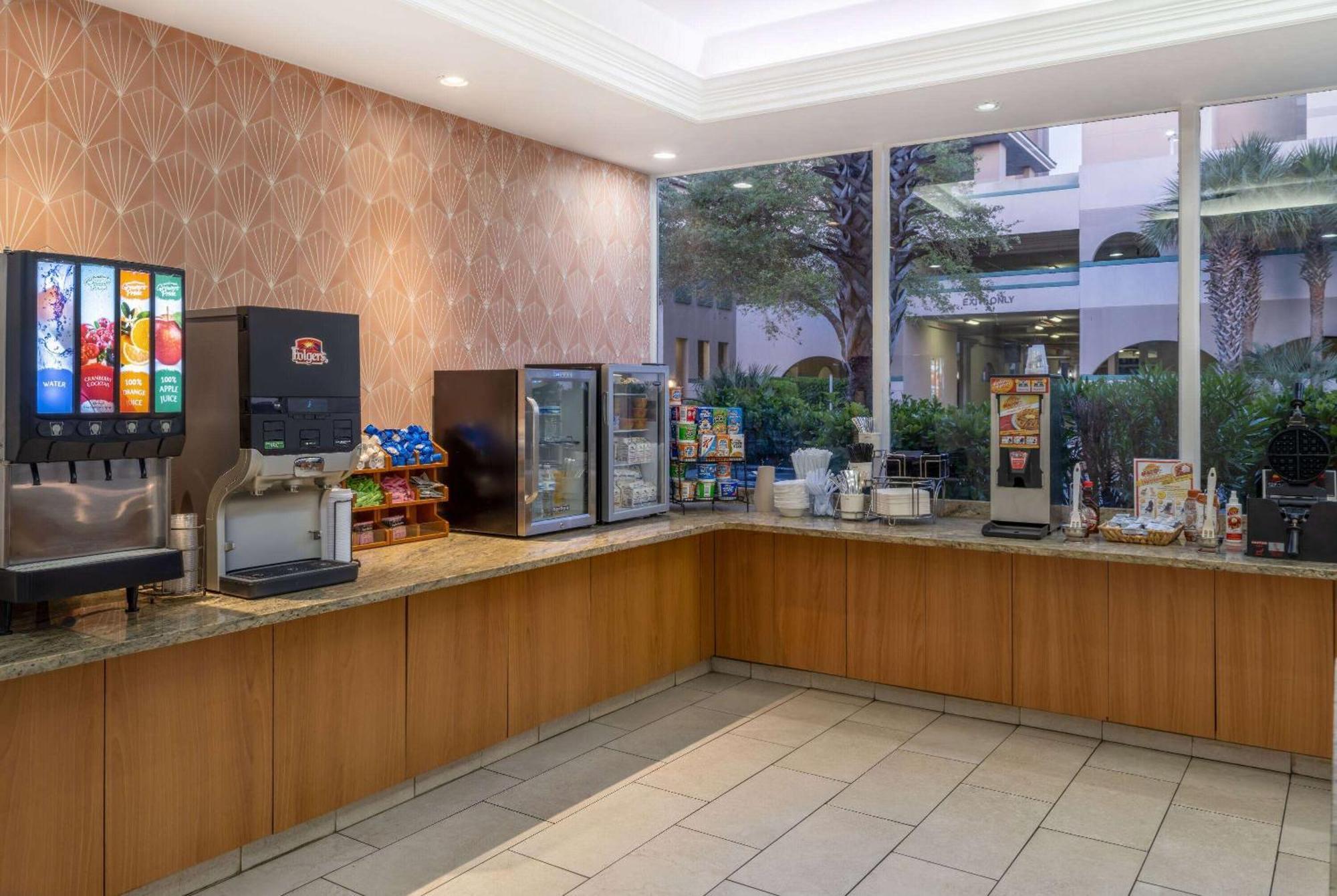 Best Western PLUS - Grand Strand Inn&Suites Myrtle Beach Exterior foto